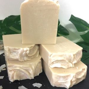 Coconut fragrance handmade soap. ( set of 5 )